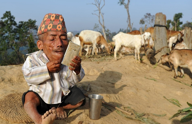 Самый маленький человек в мире найден в непальской деревне
